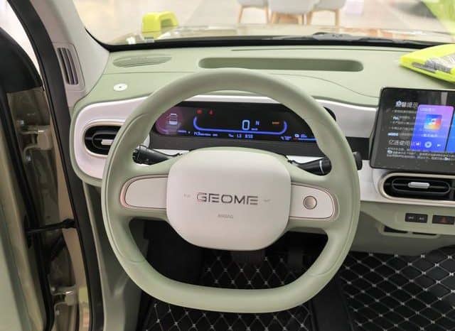 
								Geely Panda, 2025 full									
