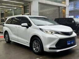 
										Toyota Sienna, 2023 full									