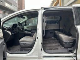 
										Toyota Sienna, 2023 full									