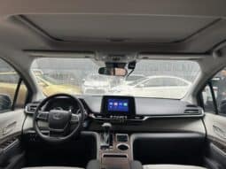 
										Toyota Sienna, 2023 full									