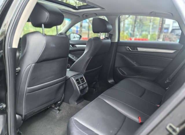 
								Honda Accord, 2022 full									