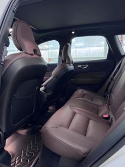 
										Volvo XC60, 2024 full									