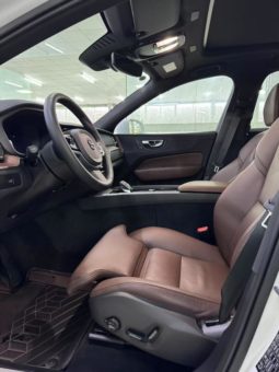 
										Volvo XC60, 2024 full									