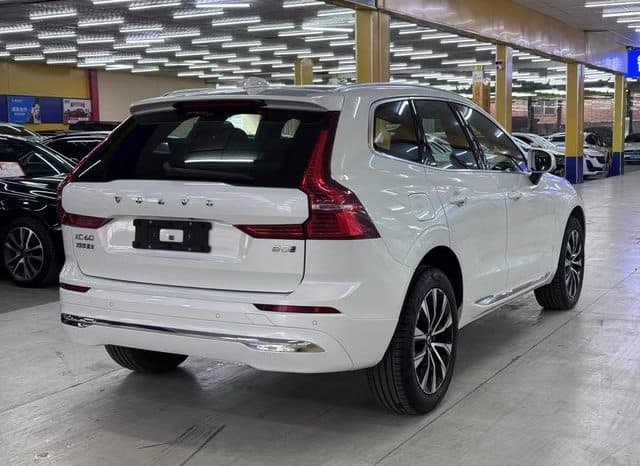 
								Volvo XC60, 2024 full									