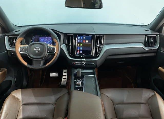 
								Volvo XC60, 2021 full									