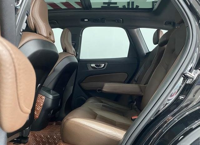 
								Volvo XC60, 2021 full									