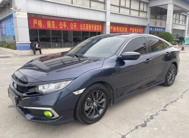 67c45047f33b3 Honda Civic, 2020