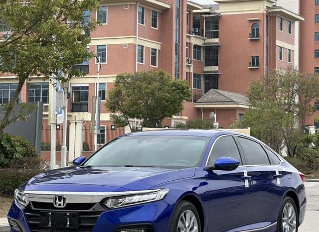 
								Honda Accord, 2020 full									