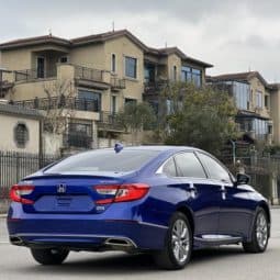 
										Honda Accord, 2020 full									