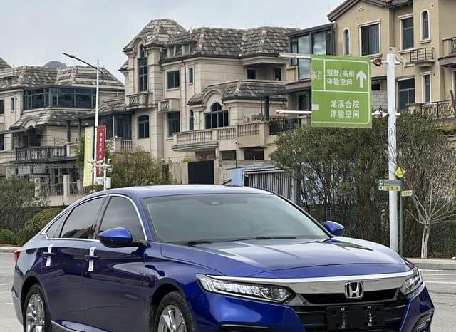 
								Honda Accord, 2020 full									