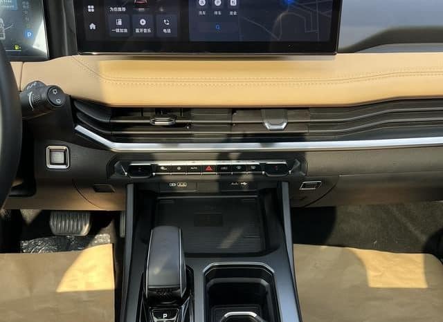 
								Geely Okavango (II), 2023 full									