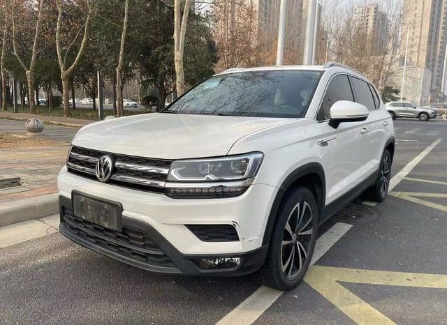 67c481e08c9fc Volkswagen Tharu, 2020