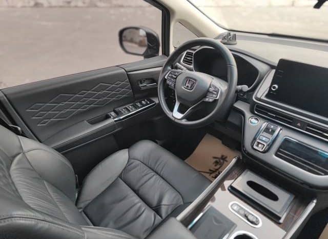 
								Honda Elysion, 2022 full									