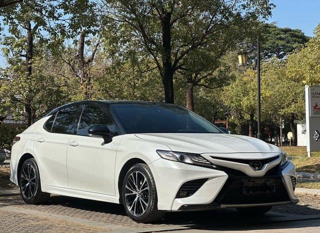 
								Toyota Camry, 2020 full									