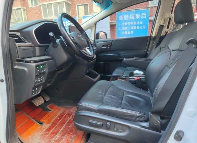 
								Honda Odyssey, 2022 full									