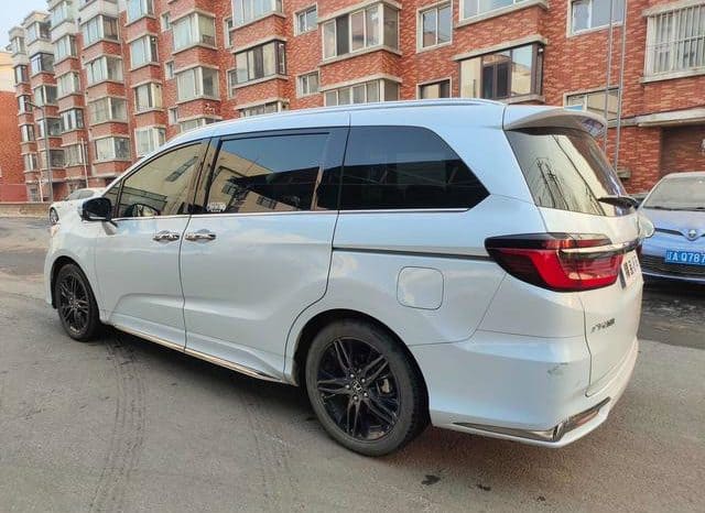 
								Honda Odyssey, 2022 full									
