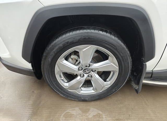 
								Toyota RAV4 (IV), 2020 full									