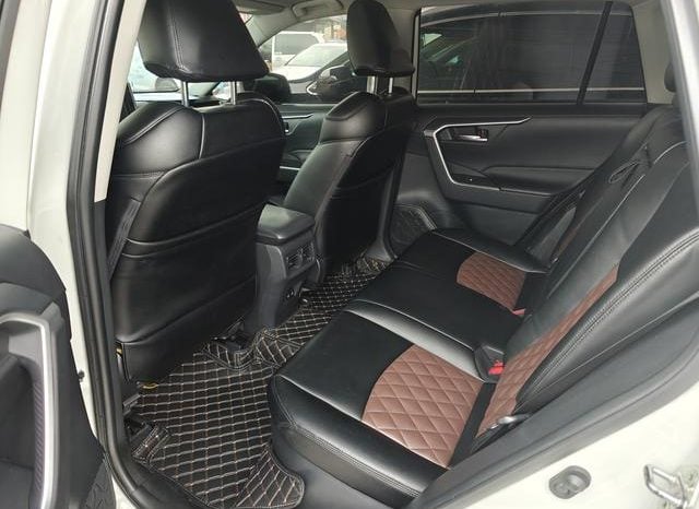 
								Toyota RAV4 (IV), 2020 full									