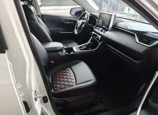 
								Toyota RAV4 (IV), 2020 full									