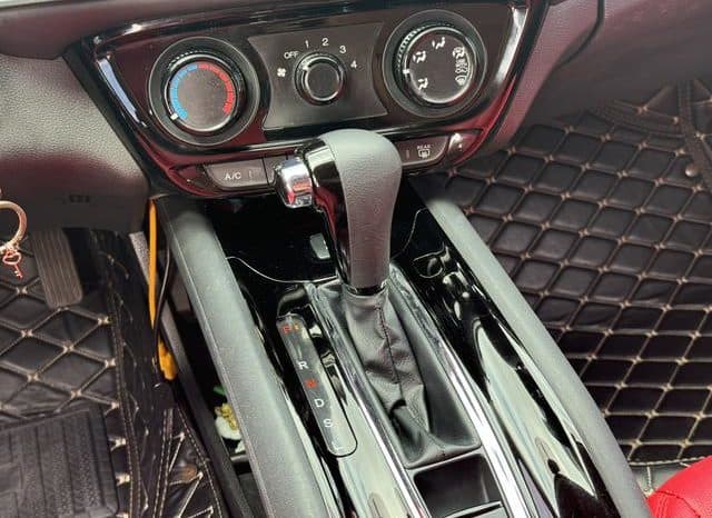 
								Honda Vezel, 2022 full									