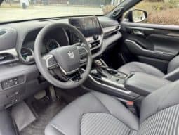 
										Toyota Highlander, 2023 full									