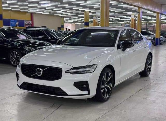 67c4b48c85003 Volvo S60, 2024