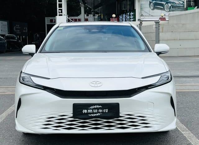 
								Toyota Camry, 2024 full									