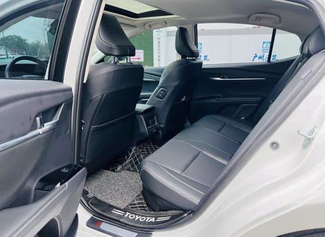 
								Toyota Camry, 2024 full									