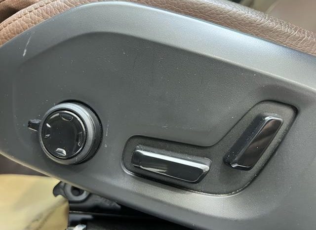 
								Volvo XC60, 2023 full									