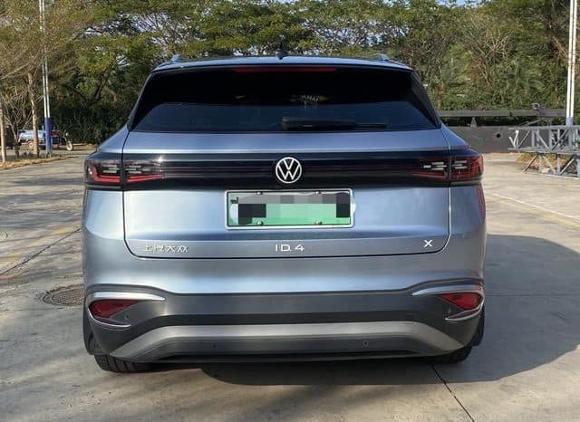 
								Volkswagen ID.4 X, 2022 full									