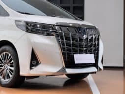 
										Toyota Vellfire (II), 2021 full									