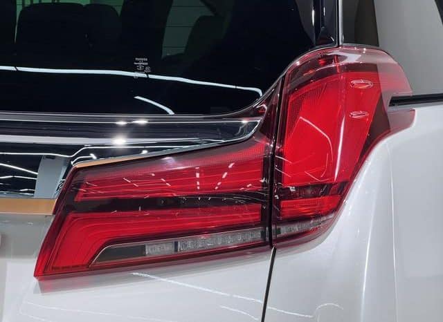 
								Toyota Vellfire (II), 2021 full									