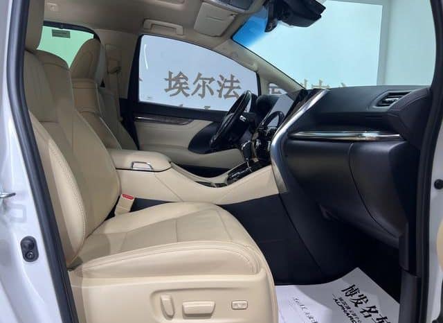 
								Toyota Vellfire (II), 2021 full									