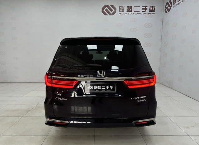
								Honda Odyssey, 2023 full									