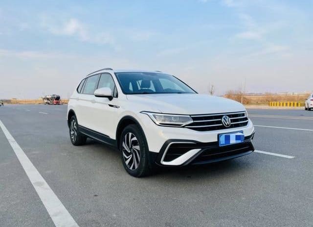 
								Volkswagen Tiguan L, 2022 full									