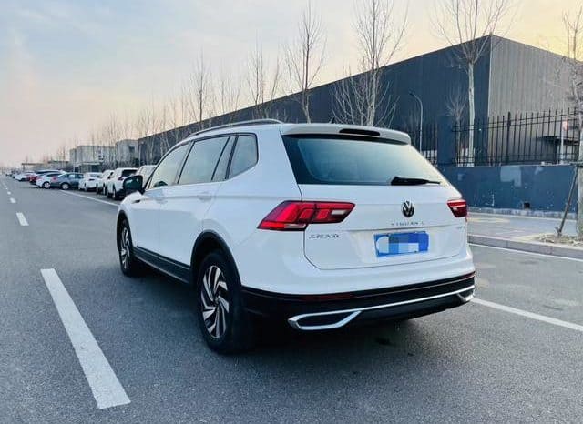 
								Volkswagen Tiguan L, 2022 full									