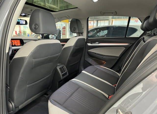 
								Volkswagen Golf 280 TSI, 2023 full									