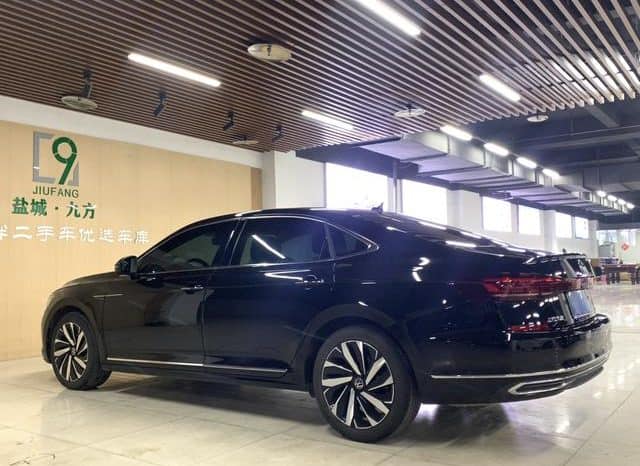 
								Volkswagen Passat, 2024 full									