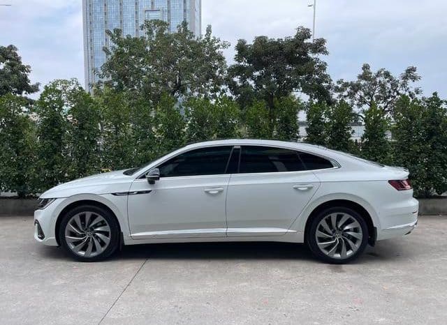 
								Volkswagen Passat CC, 2023 full									
