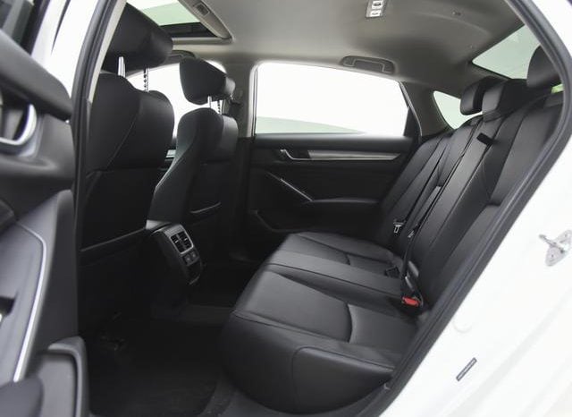 
								Honda Accord, 2022 full									