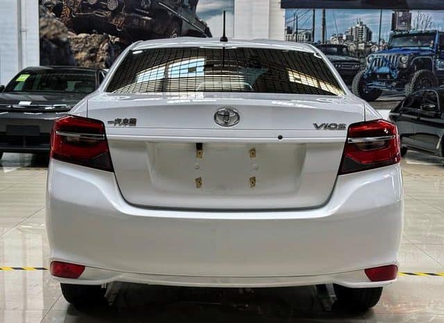 
								Toyota Belta, 2022 full									