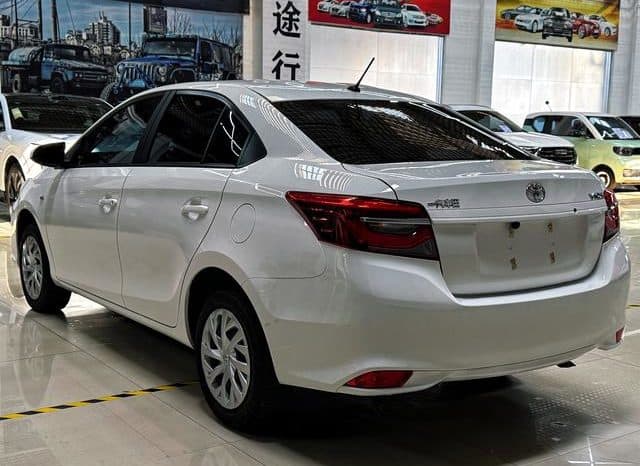 
								Toyota Belta, 2022 full									