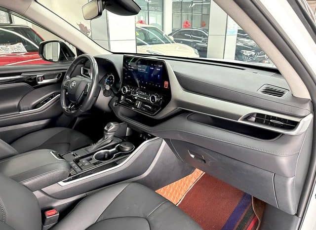 
								Toyota Highlander (III), 2023 full									
