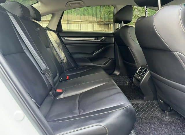 
								Honda Accord, 2023 full									