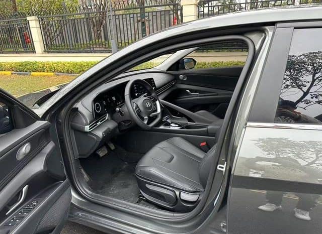 
								Hyundai Elantra (VII), 2024 full									
