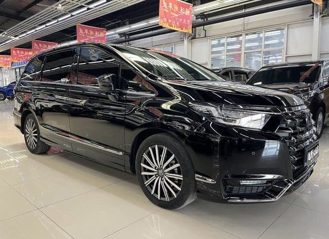 
								Honda Elysion, 2022 full									