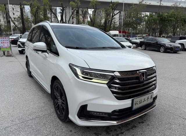 
								Honda Odyssey, 2022 full									