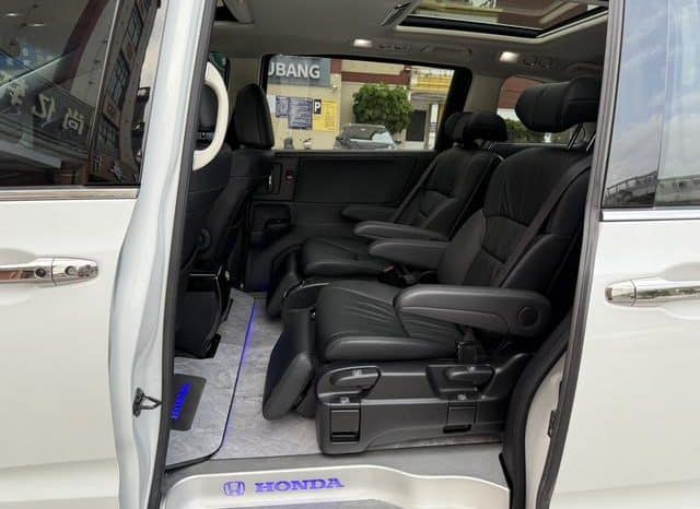 
								Honda Odyssey, 2022 full									