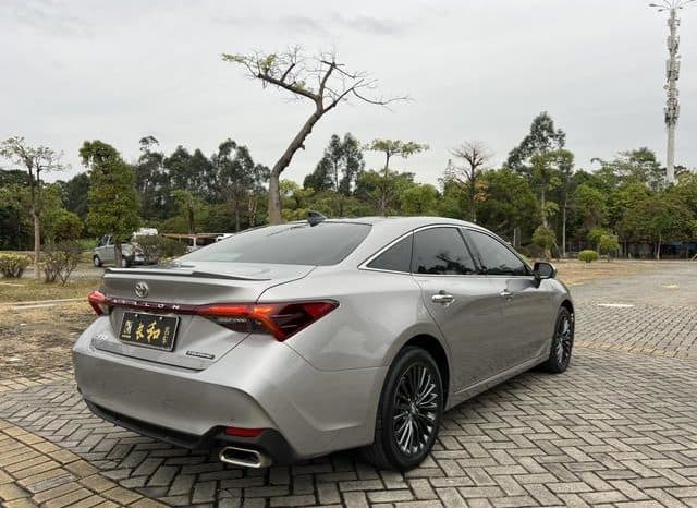 
								Toyota Avalon, 2022 full									
