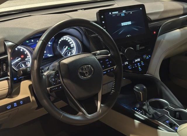 
								Toyota Camry, 2021 full									
